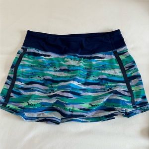 Lululemon skirt size 6